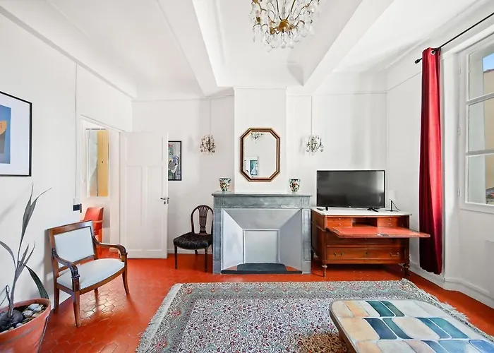 Appartamento Escapade Elegante Dans Un Ecrin D Histoire